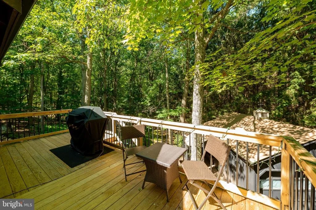 Photo of 106 LODGE CIRCLE