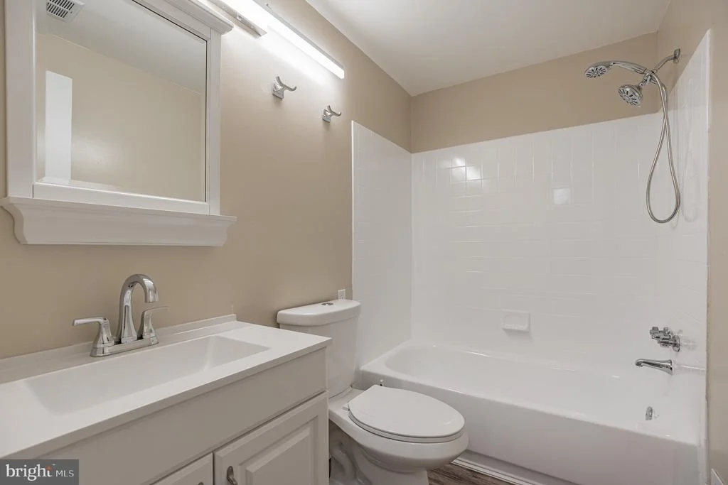 Photo of 9123 OLD BURTON CIRCLE