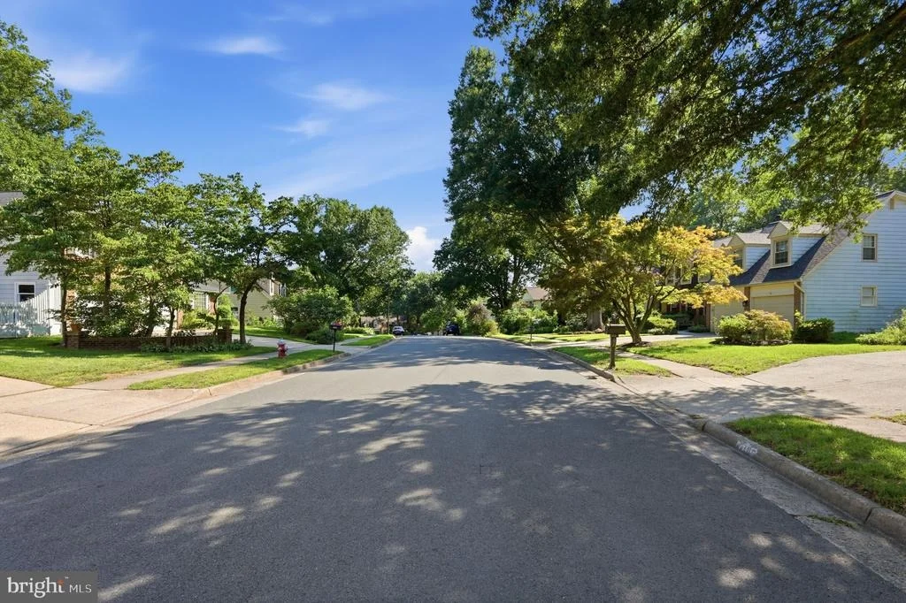 Photo of 7316 WALNUT KNOLL DRIVE