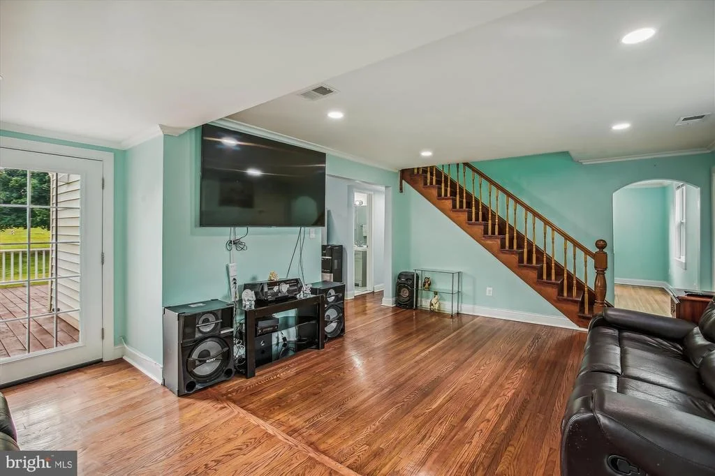 Photo of 904 OAK STREET