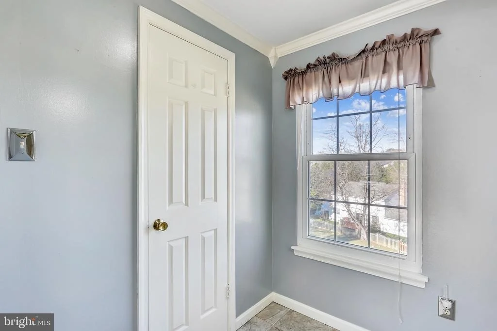 Photo of 915 POINTER RIDGE DRIVE