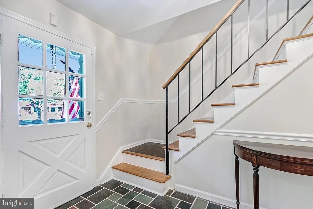 Photo of 2808 VILLAGE LANE