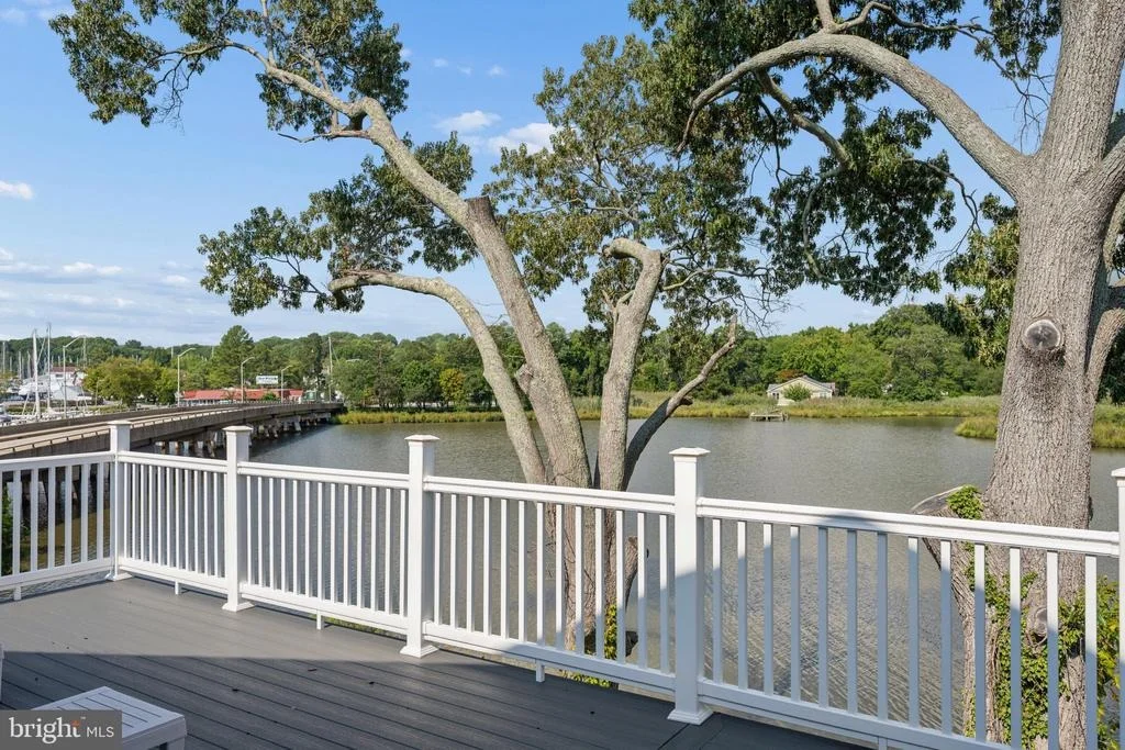 Photo of 456 DEALE ROAD