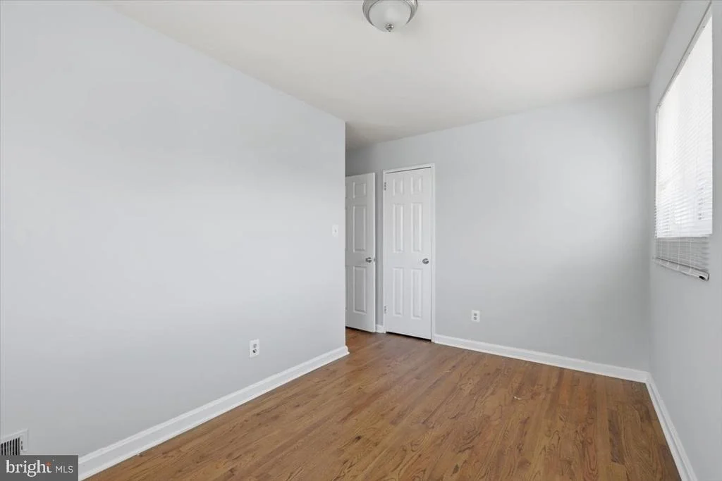 Photo of 3018 SAINT CLAIR DRIVE