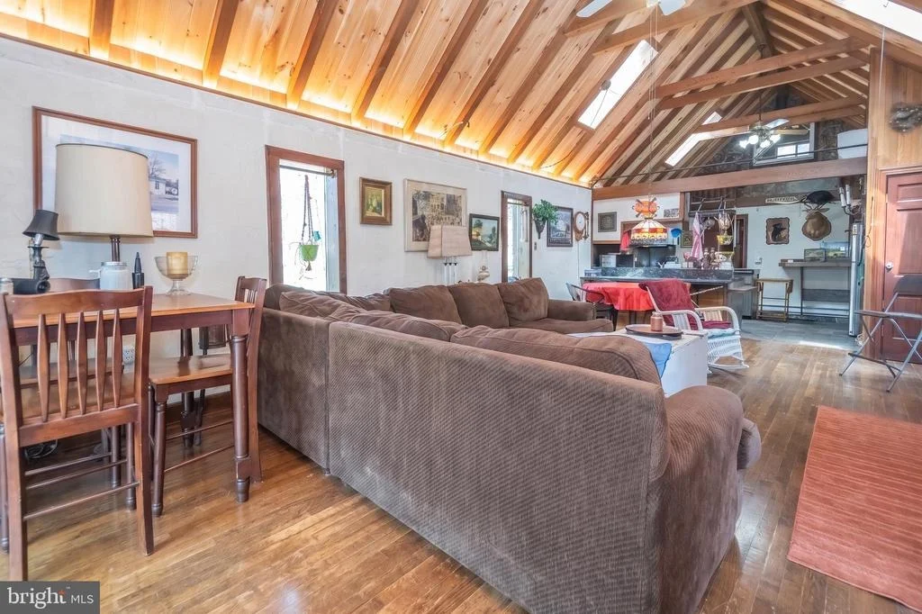 Photo of 827 PENN POINT ROAD