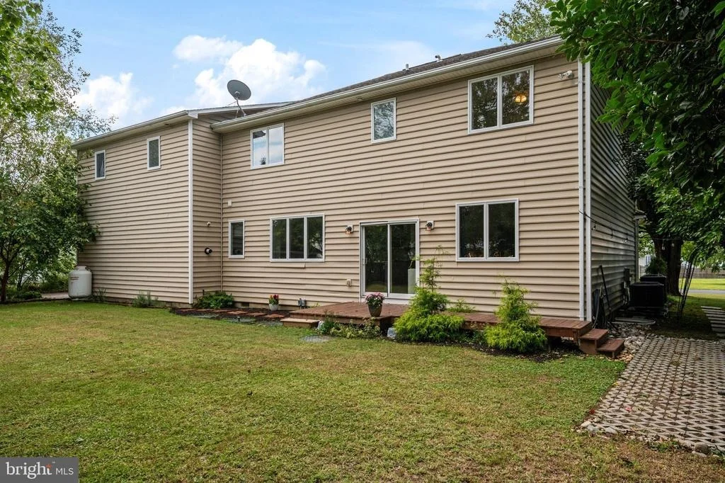 Photo of 1351 CALVERT ROAD