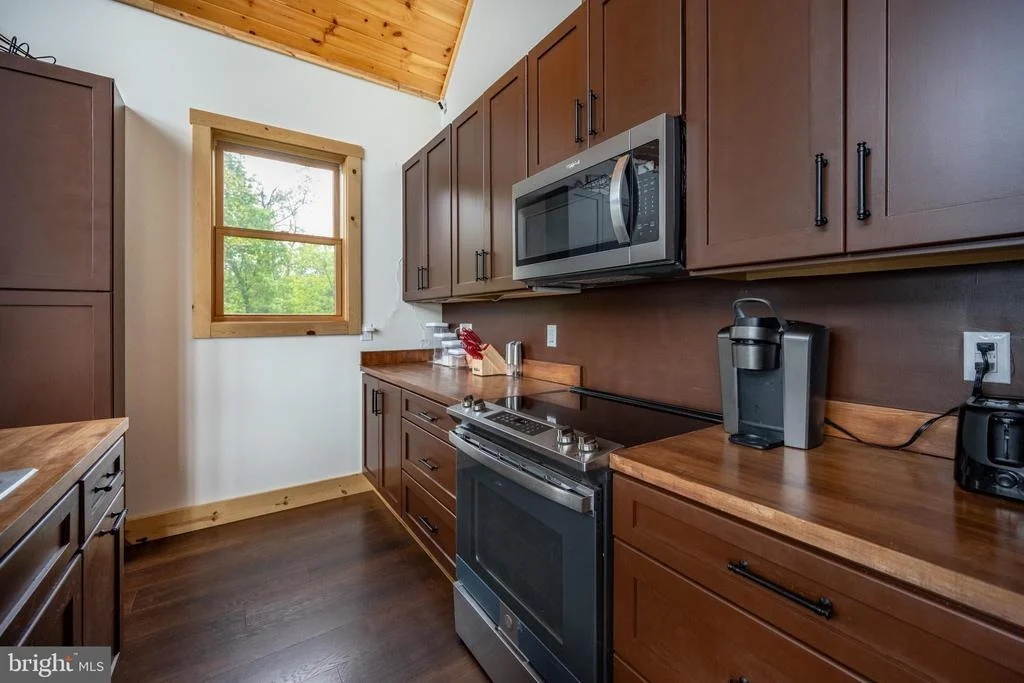 Photo of 120 DAISY DRIVE