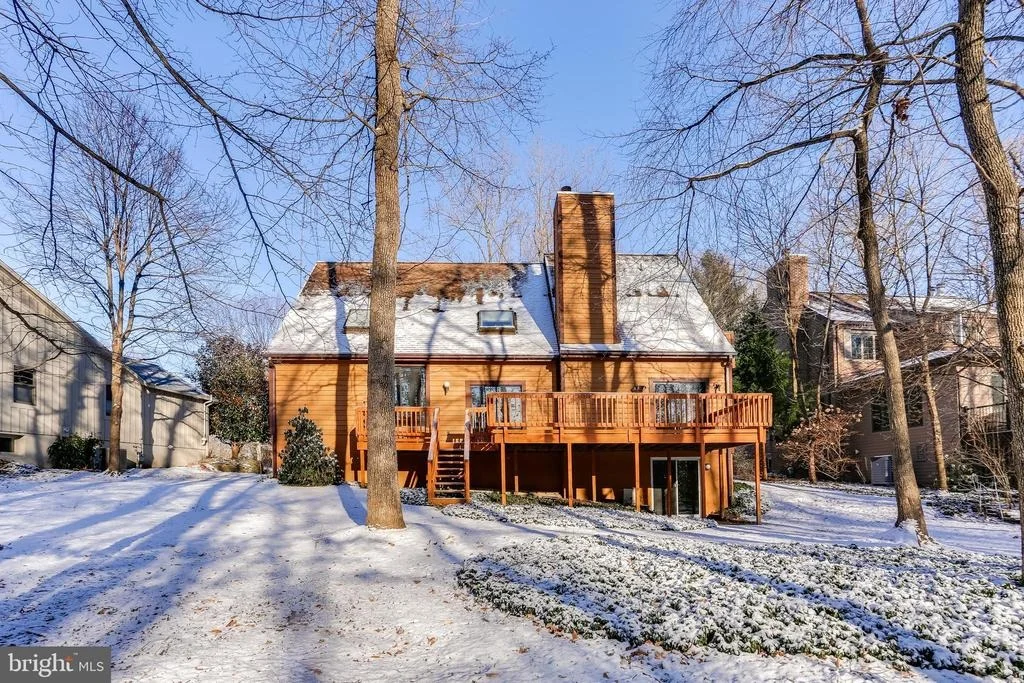 Photo of 6148 LLANFAIR DRIVE