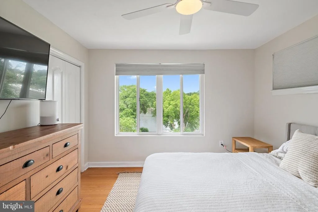 Photo of 1210 SEVERNVIEW DRIVE