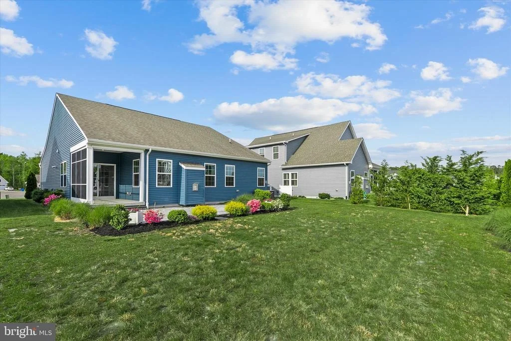 Photo of 17 LUZERNE DRIVE