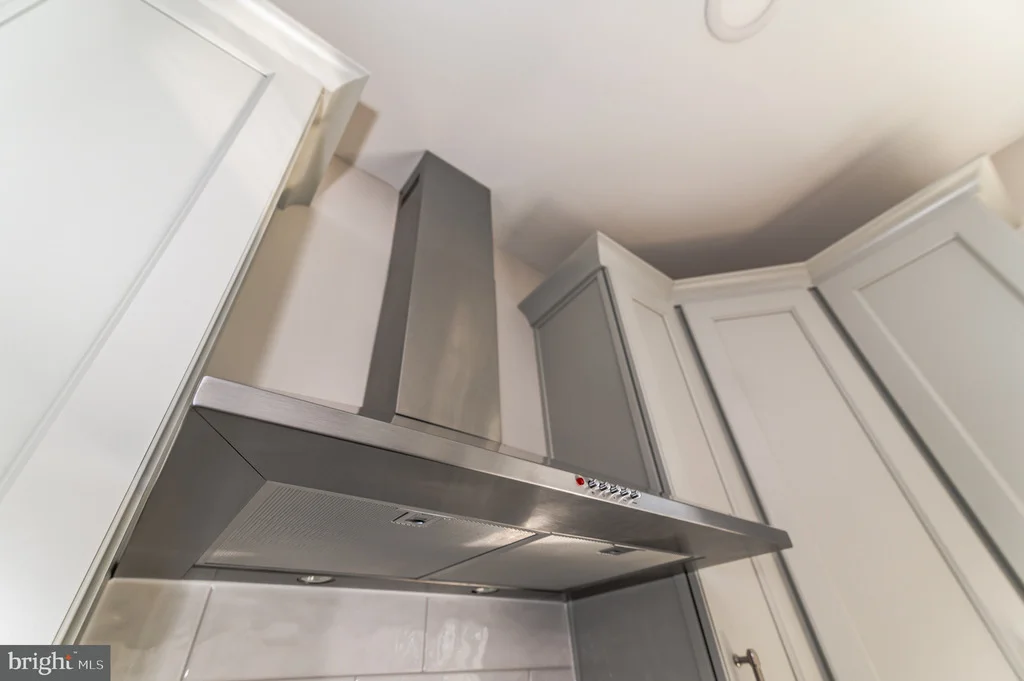 Photo of 404 SALT POND ROAD