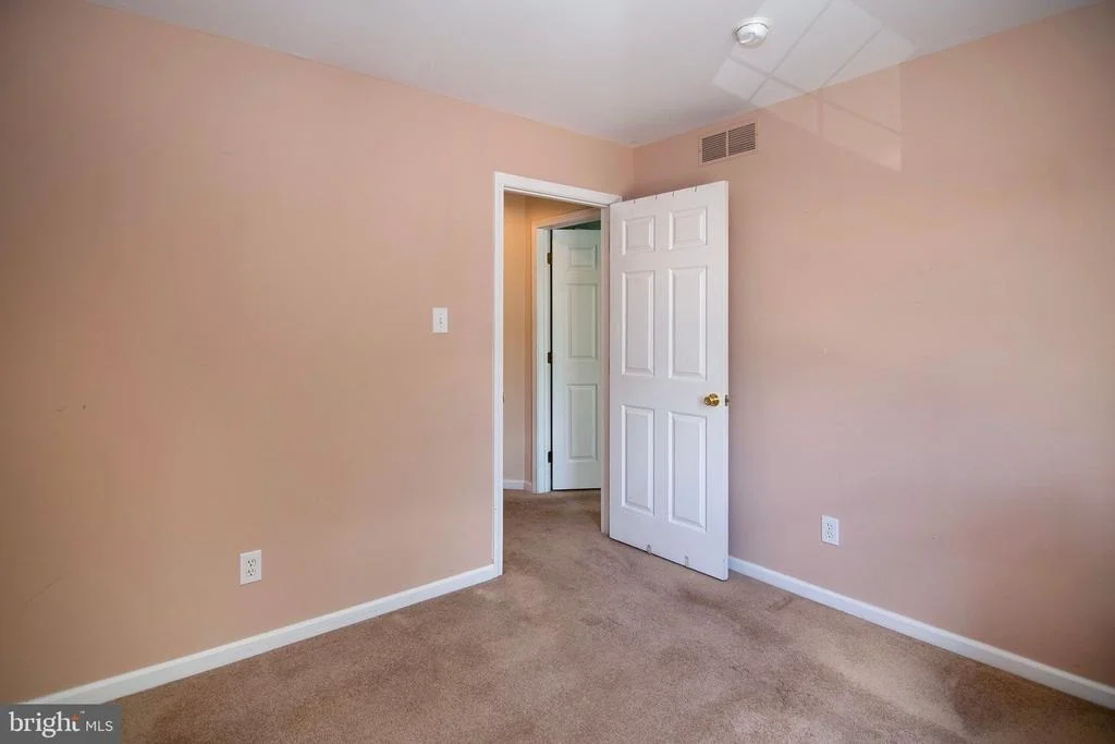 Photo of 34 CHESTERTOWN ROAD