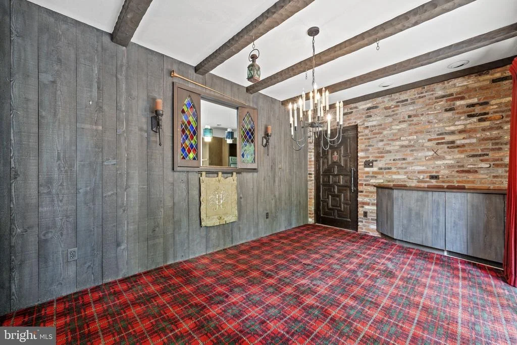 Photo of 2 BUTTONWOOD LANE