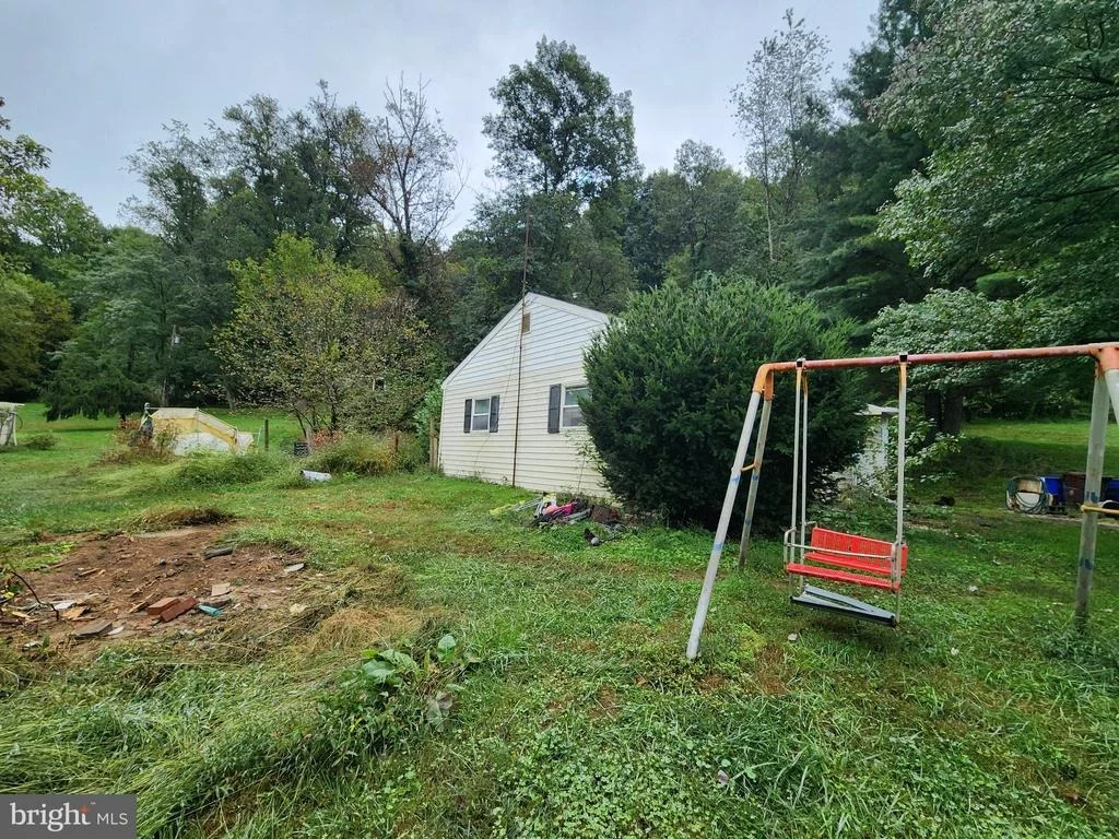 Photo of 415 TWIN ARCH