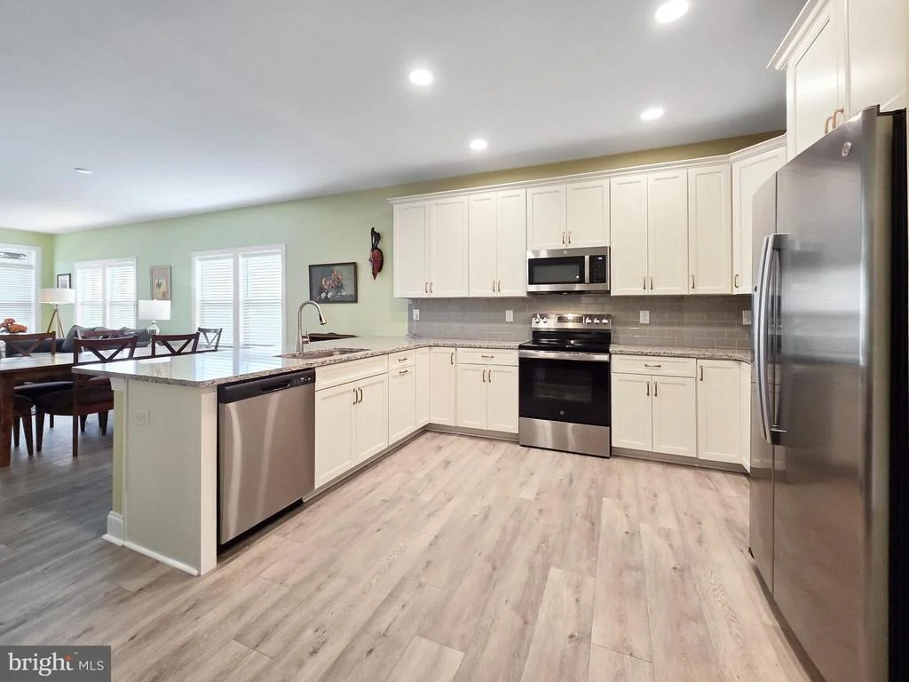 Photo of 33768 CATCHING COVE COURT