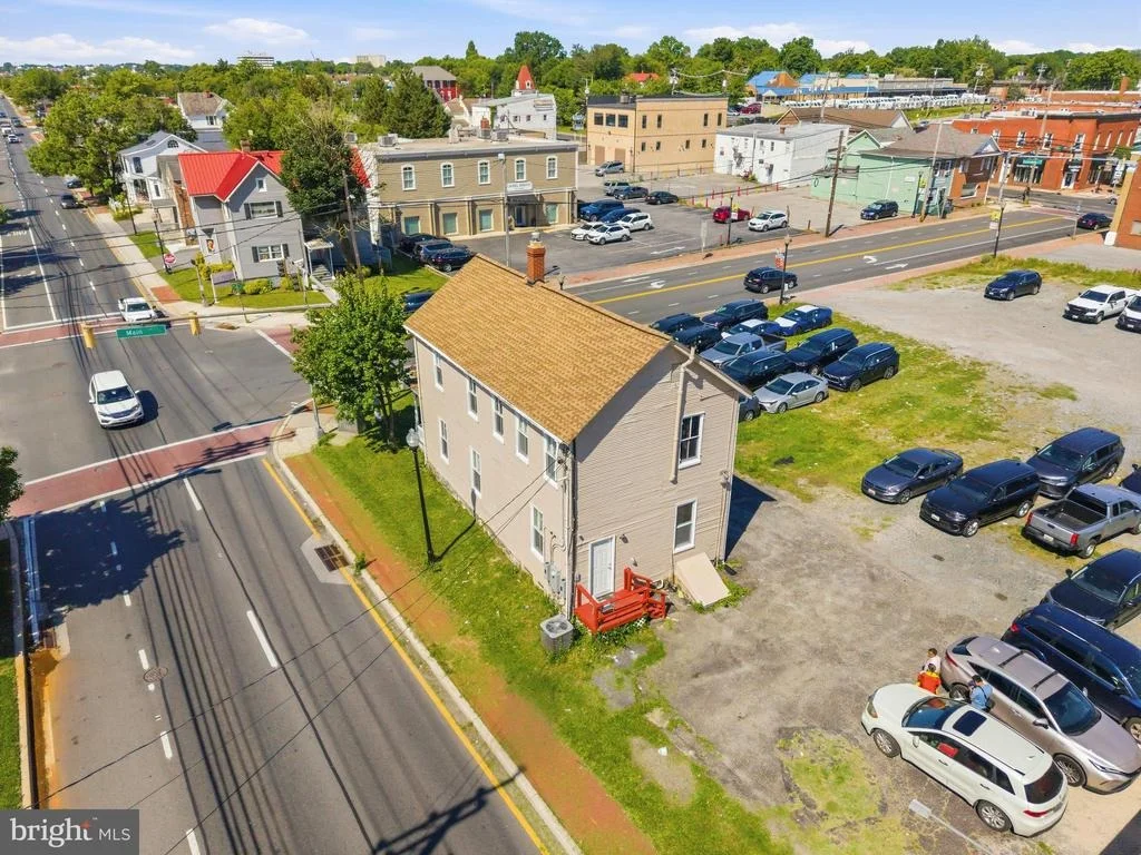 Photo of 201 MAIN STREET
