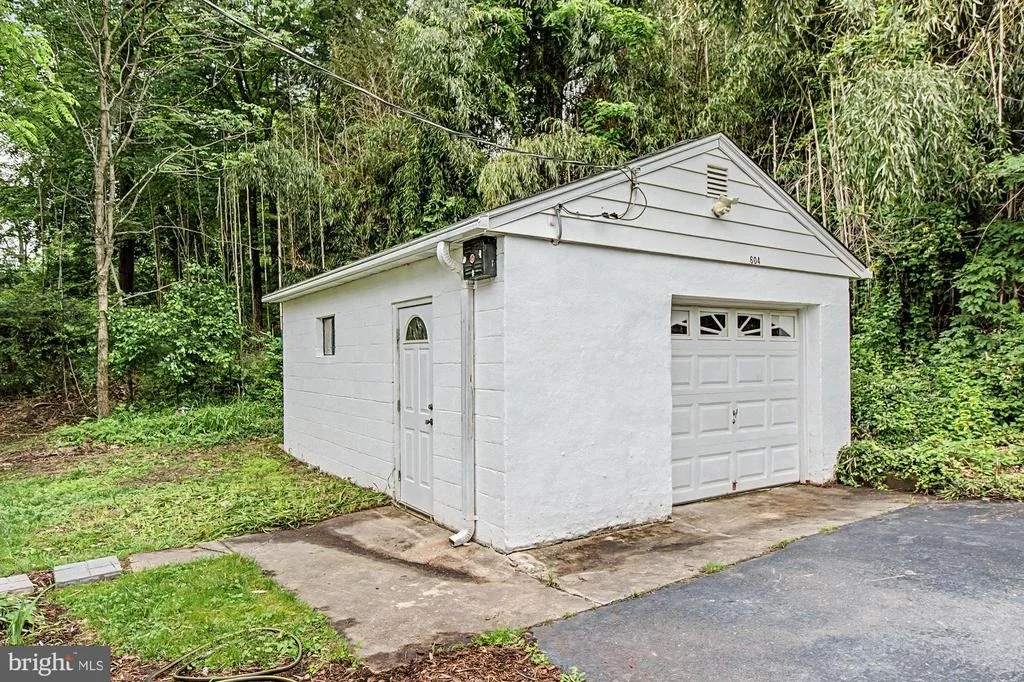 Photo of 604 PROSPECT MILL ROAD