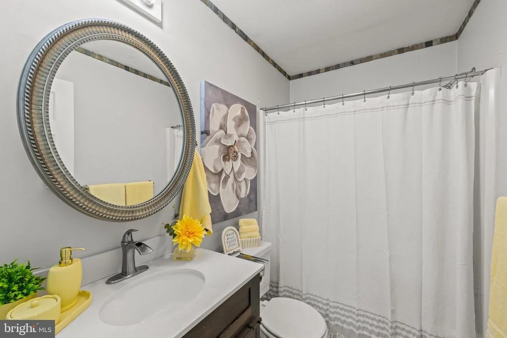 Photo of 223 PINEVIEW DRIVE