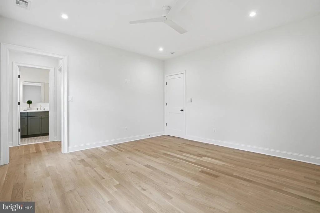 Photo of 1142 CAMERON ROAD
