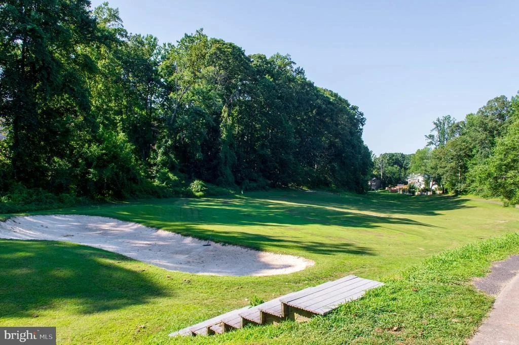 Photo of 15919 FAIRWAY DRIVE