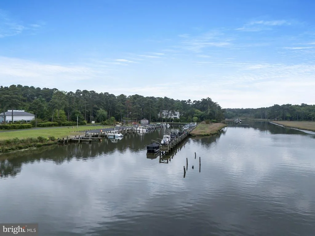 Photo of 94 TIDEWATERS ROAD