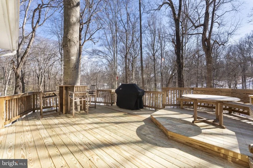 Photo of 6099 RIVER FOREST DRIVE