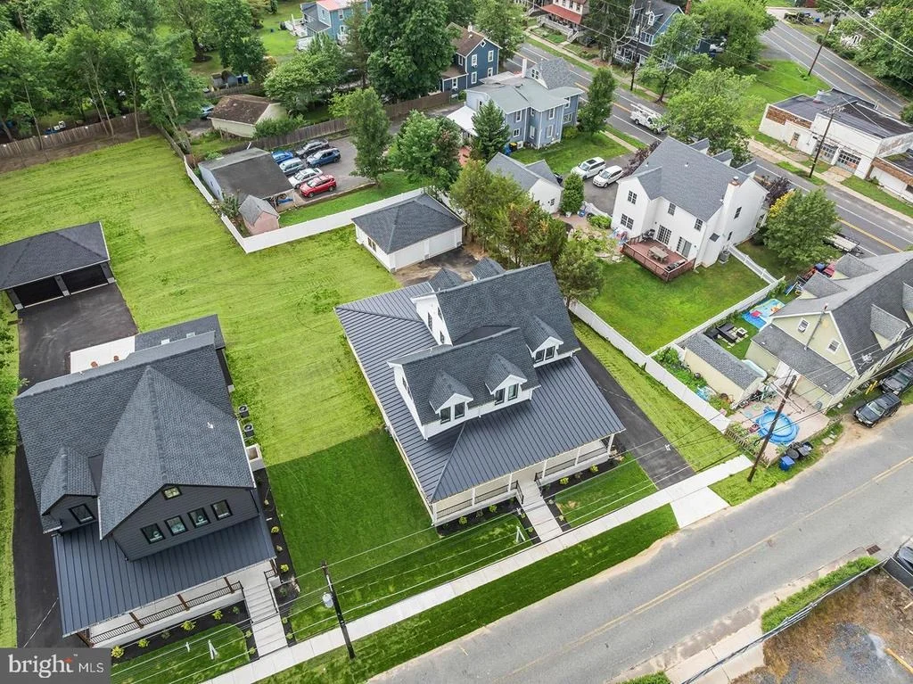 Photo of 6 CHAPEL AVENUE