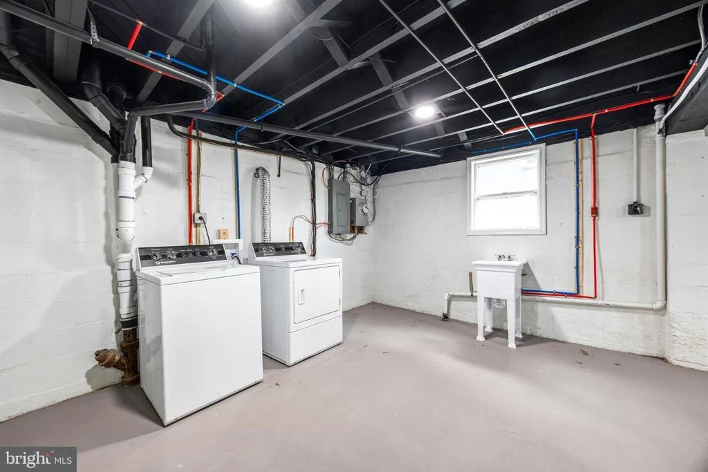 Photo of 5559 ASHBOURNE ROAD