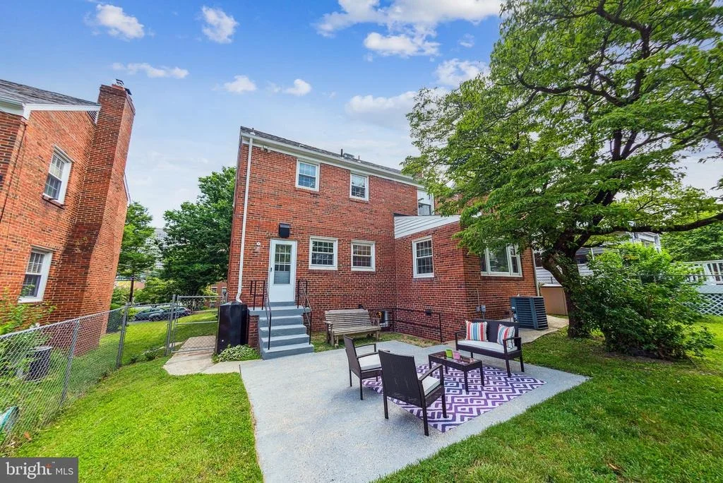 Photo of 8156 EASTERN AVENUE NW