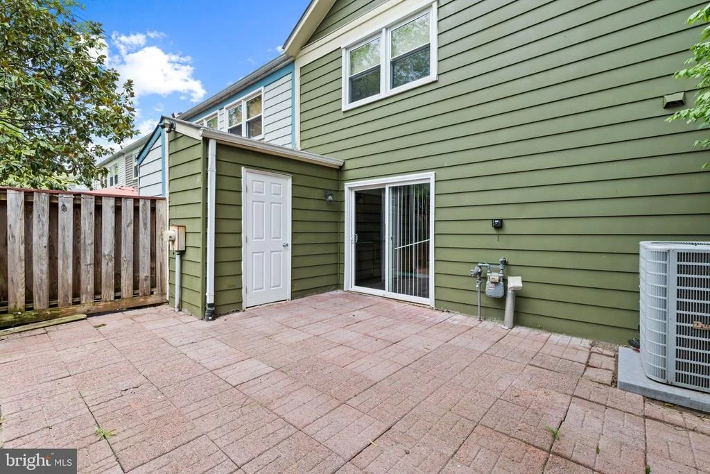 Photo of 12000 DOVE CIRCLE