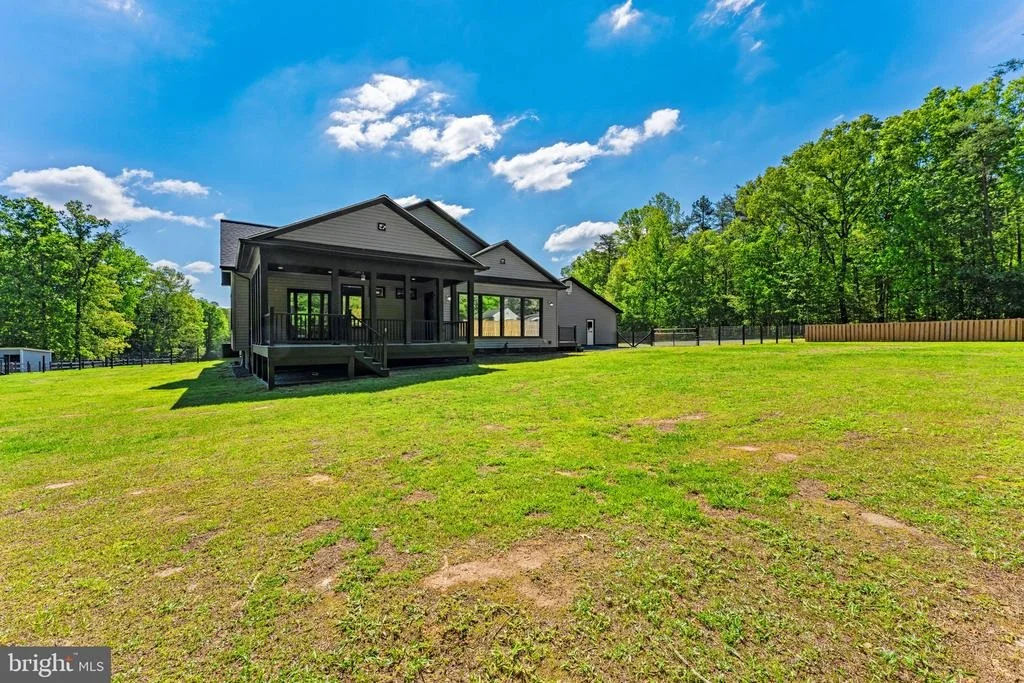 Photo of 11597 YEATS DRIVE