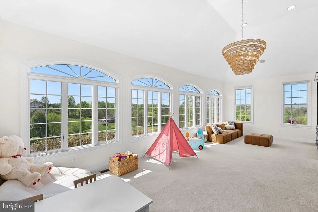 Photo of 15064 BARLOW DRIVE