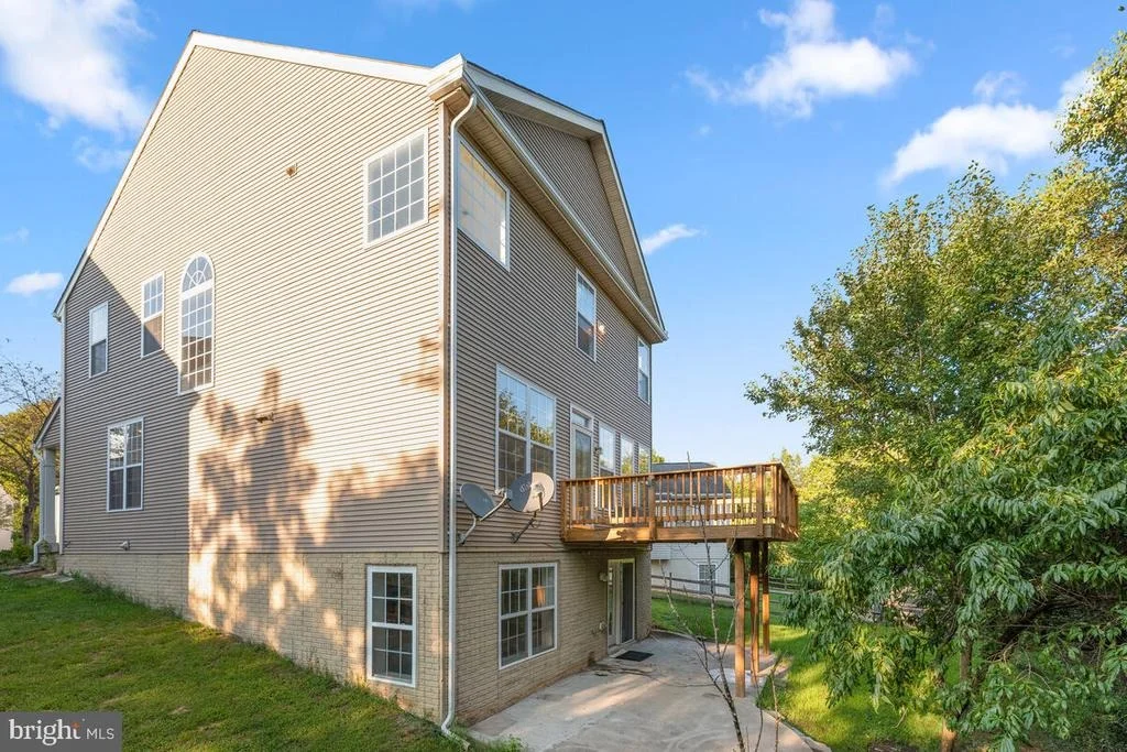 Photo of 1805 N GREENLEESE DRIVE