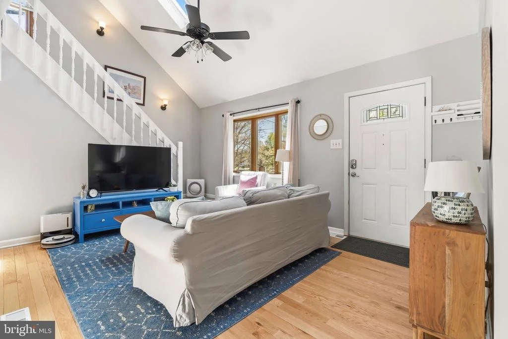 Photo of 171 FAIRFAX DRIVE