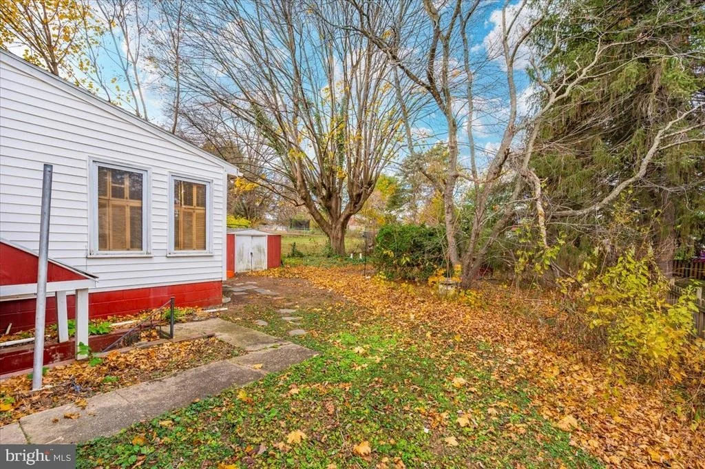 Photo of 239 DEVONSHIRE ROAD NE