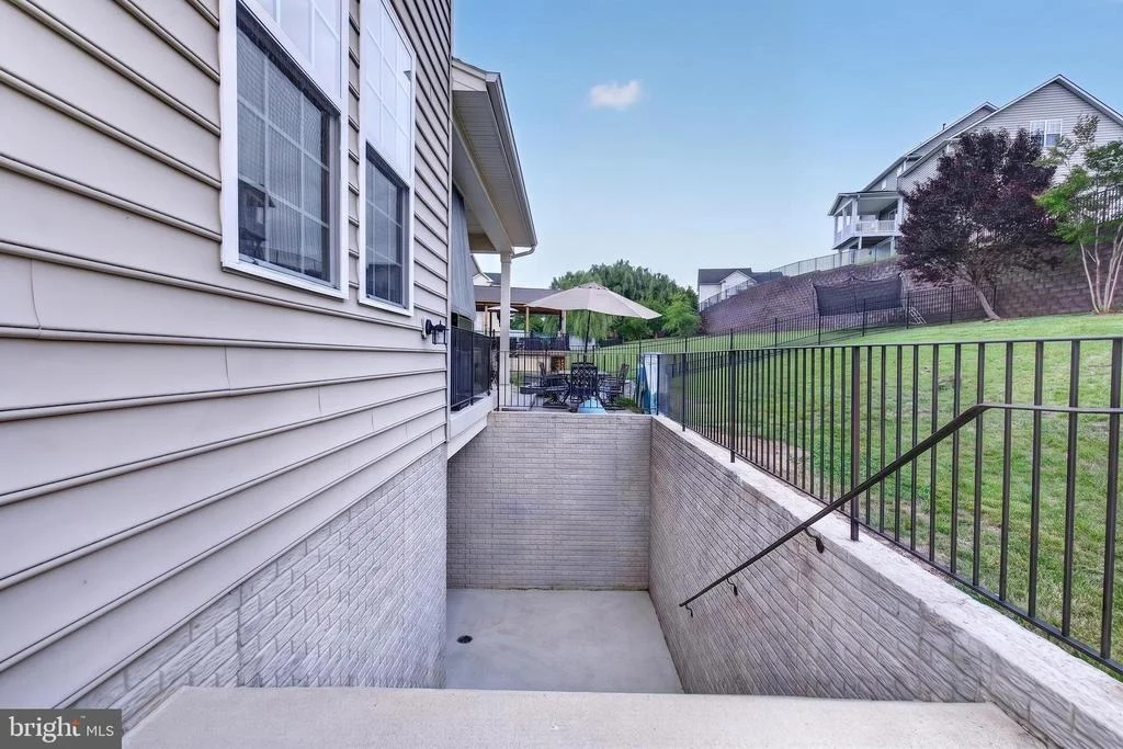 Photo of 141 COACHMAN CIRCLE