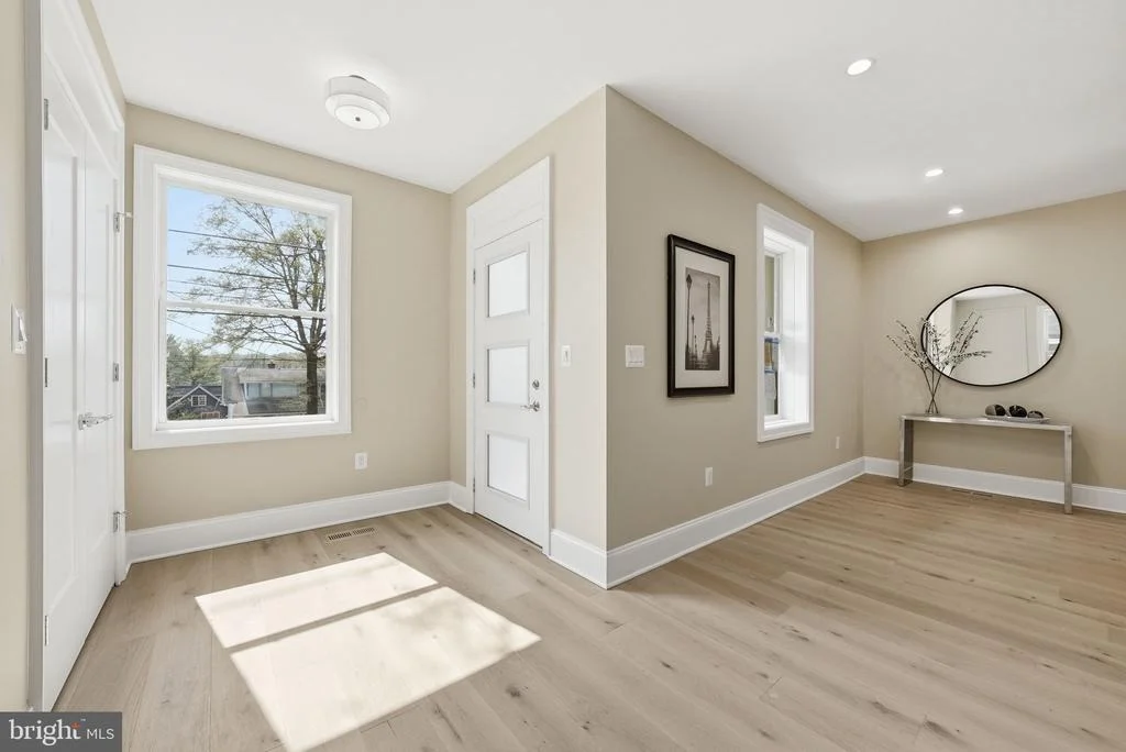 Photo of 5047 MACARTHUR BOULEVARD NW