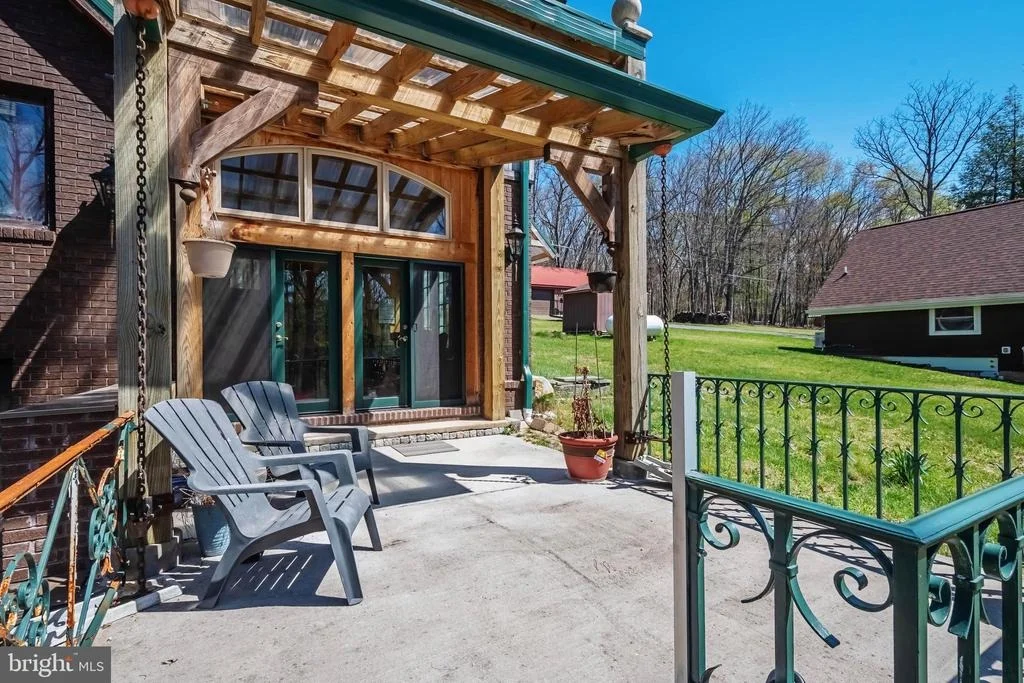Photo of 827 PENN POINT ROAD