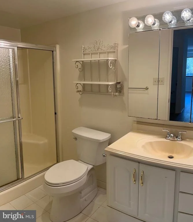 Photo of Unit 1124 at 15101 INTERLACHEN DRIVE
