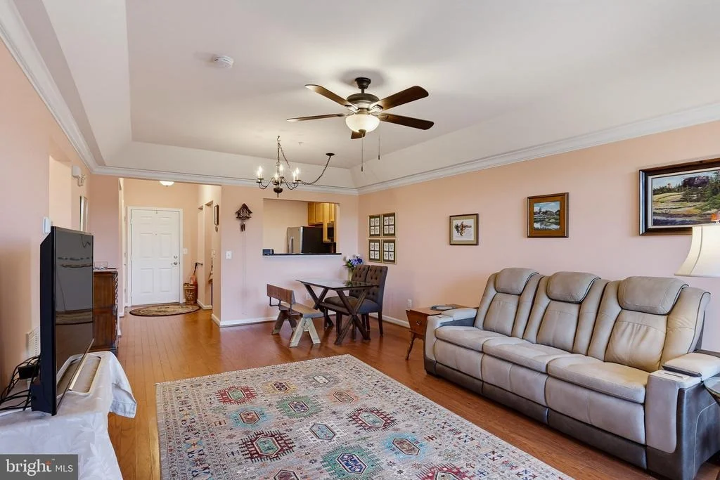Photo of Unit 304 at 7305 MAPLECREST ROAD
