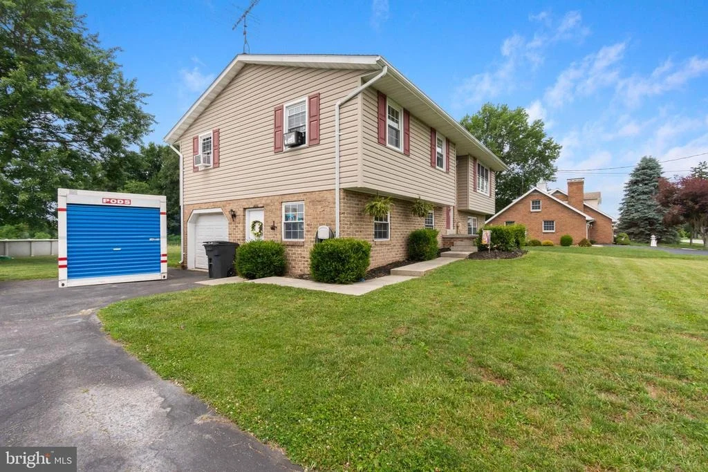 Photo of 185 PINE GROVE ROAD