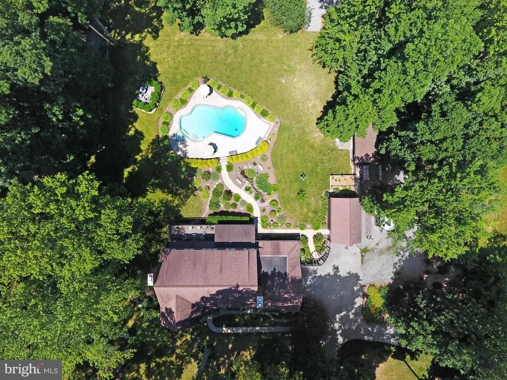 Photo of 24930 DUNNAVANT DRIVE