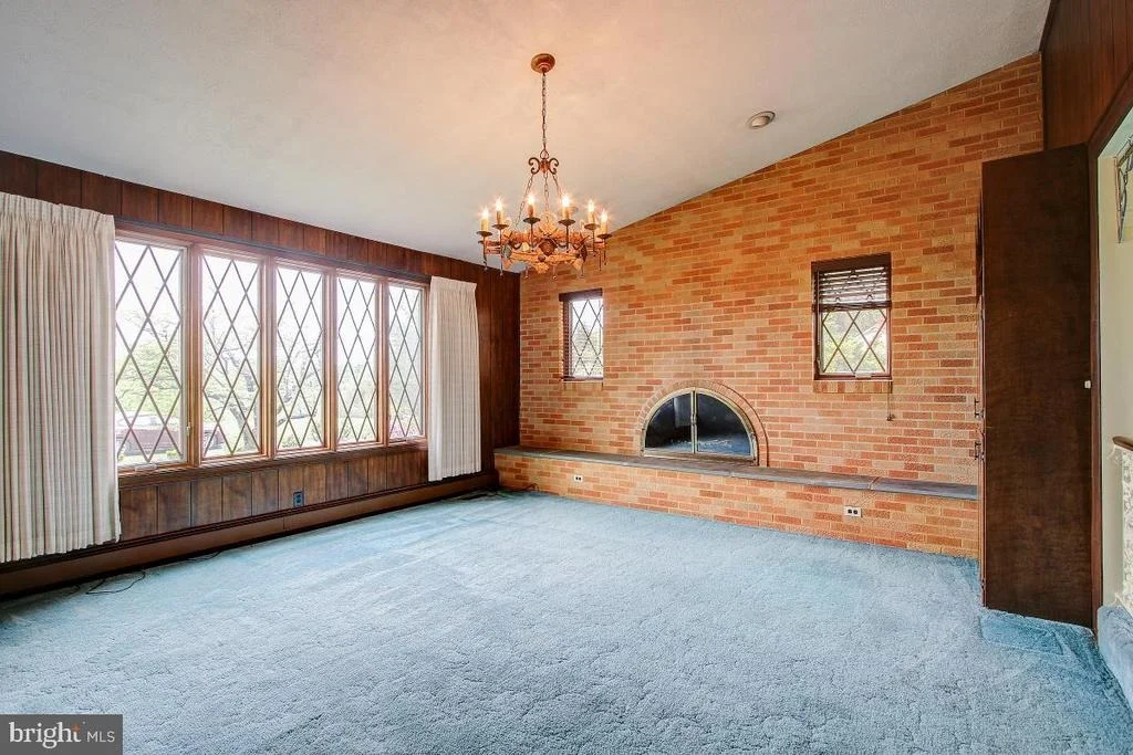 Photo of 3010 MAPLEHILL ROAD