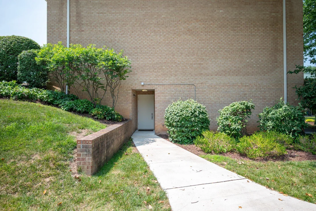 Photo of Unit 81F at 3632 GLENEAGLES DRIVE