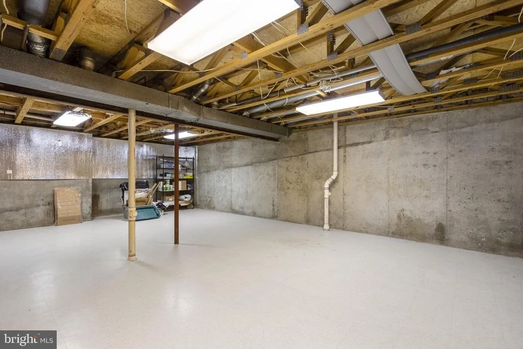 Photo of 4913 CONTINENTAL DRIVE