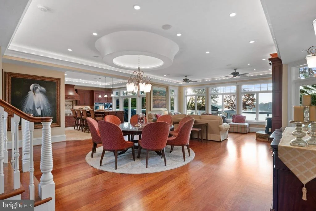 Photo of 206 HARBOR DRIVE