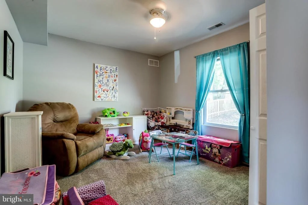 Photo of 2 HOLMES AVENUE