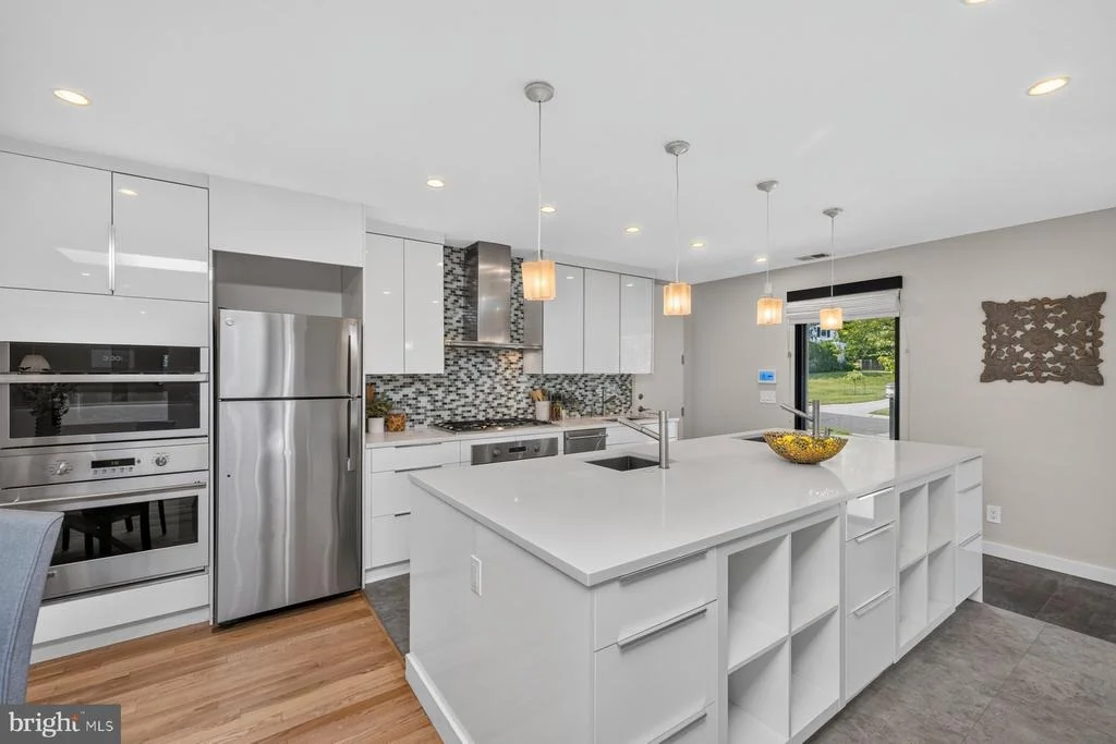 Photo of 11733 DEVILWOOD DRIVE