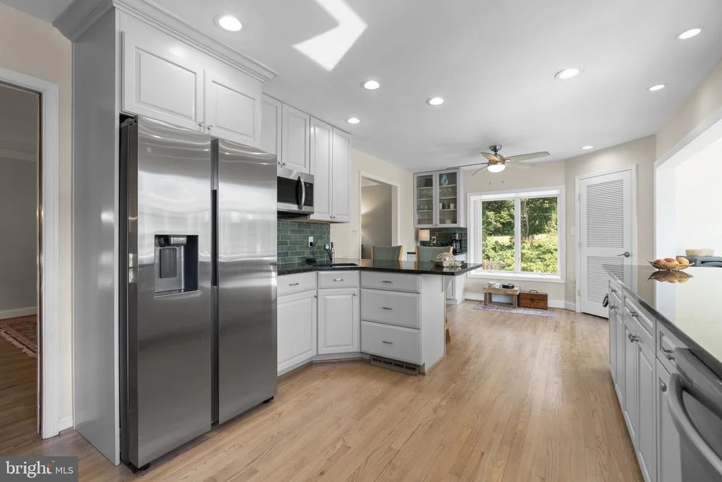 Photo of 384 EAGLE HILL ROAD