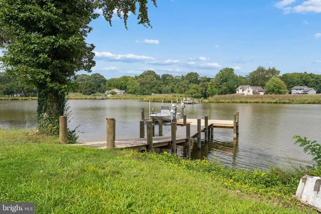 Photo of 456 DEALE ROAD
